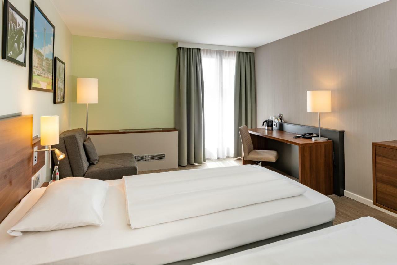 Standard Twin Room Sofa