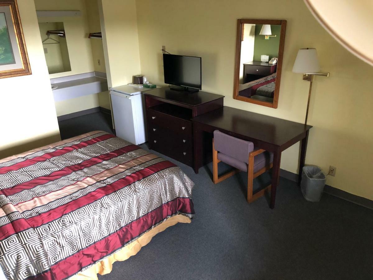 Economy Single Room