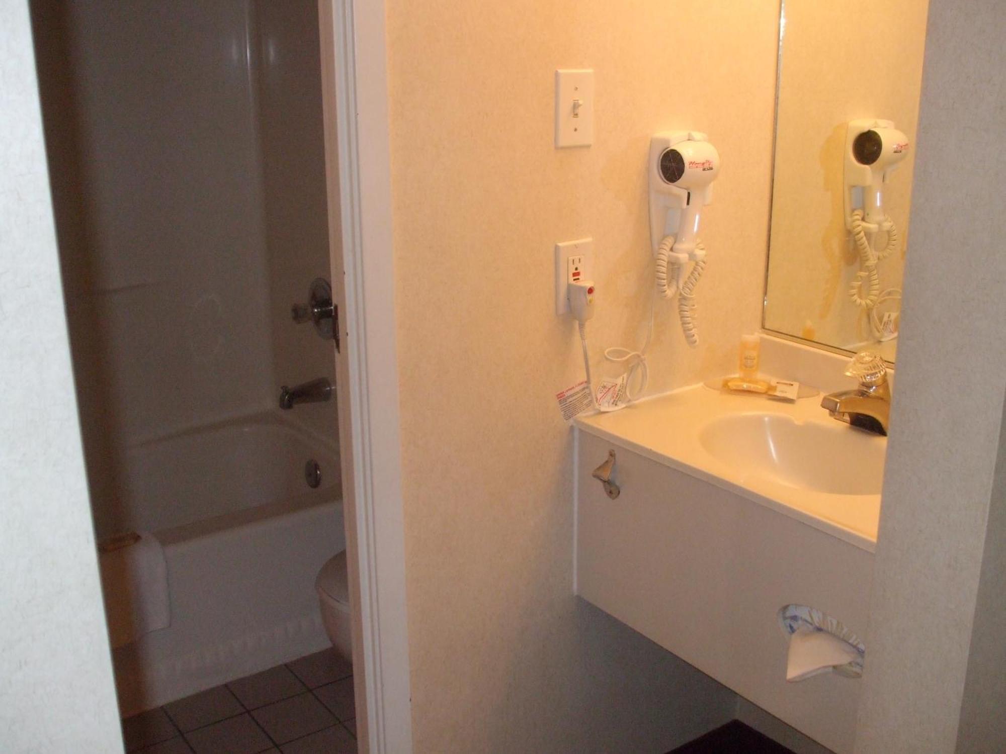 Double Room Two Double Beds Non-Smoking