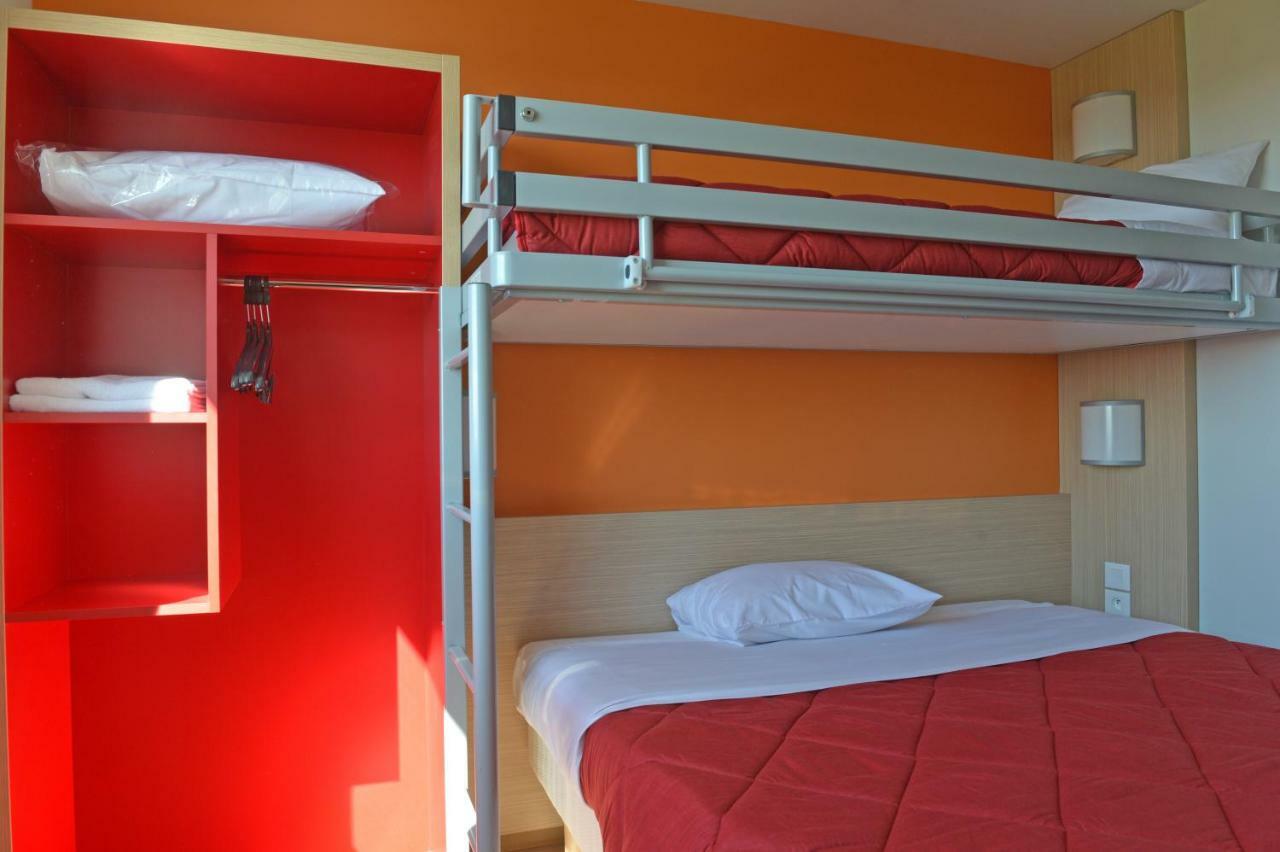 Triple Room 1 double bed 1 single bed