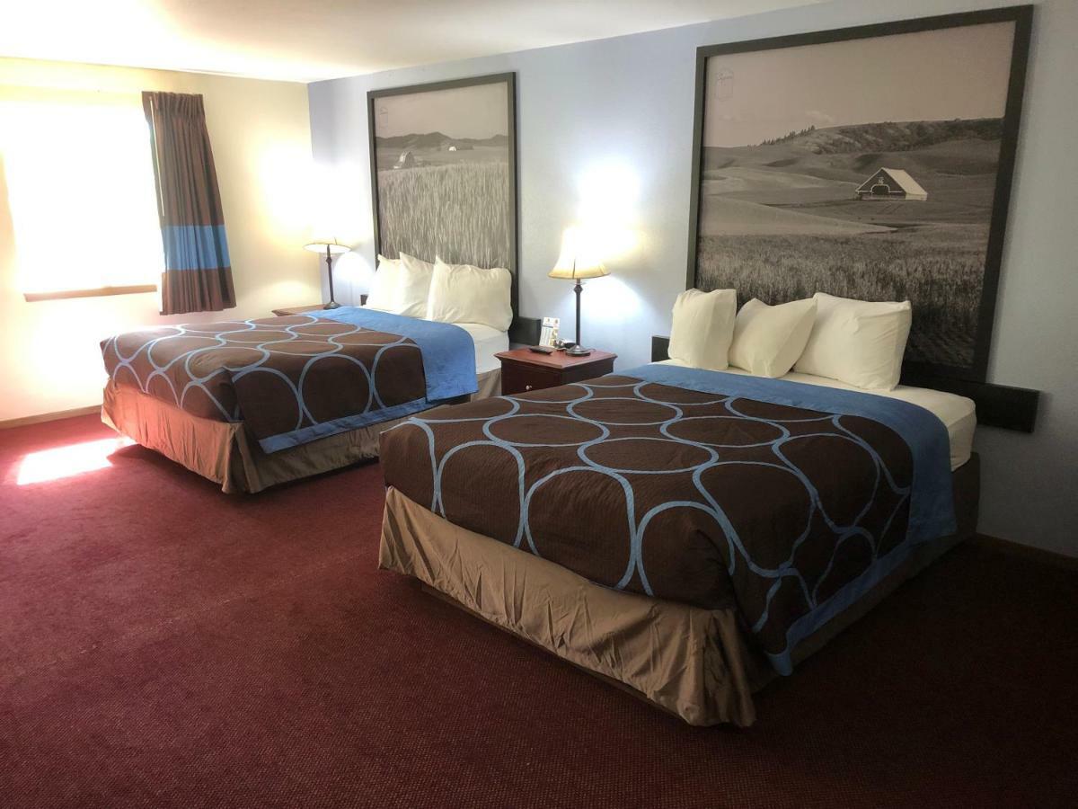 Queen Suite Two Queen Beds Non-Smoking