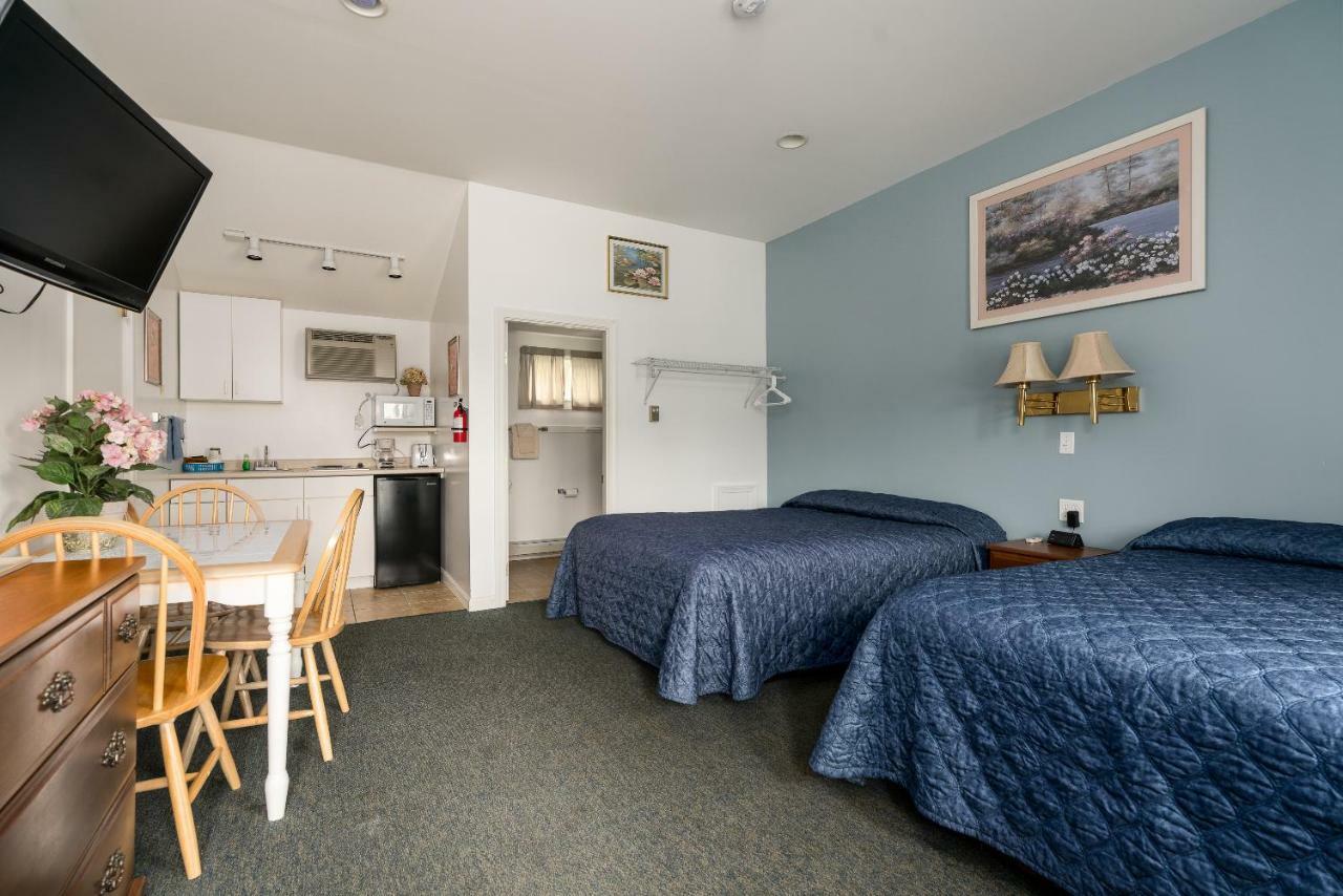 Double Room Two Double Beds