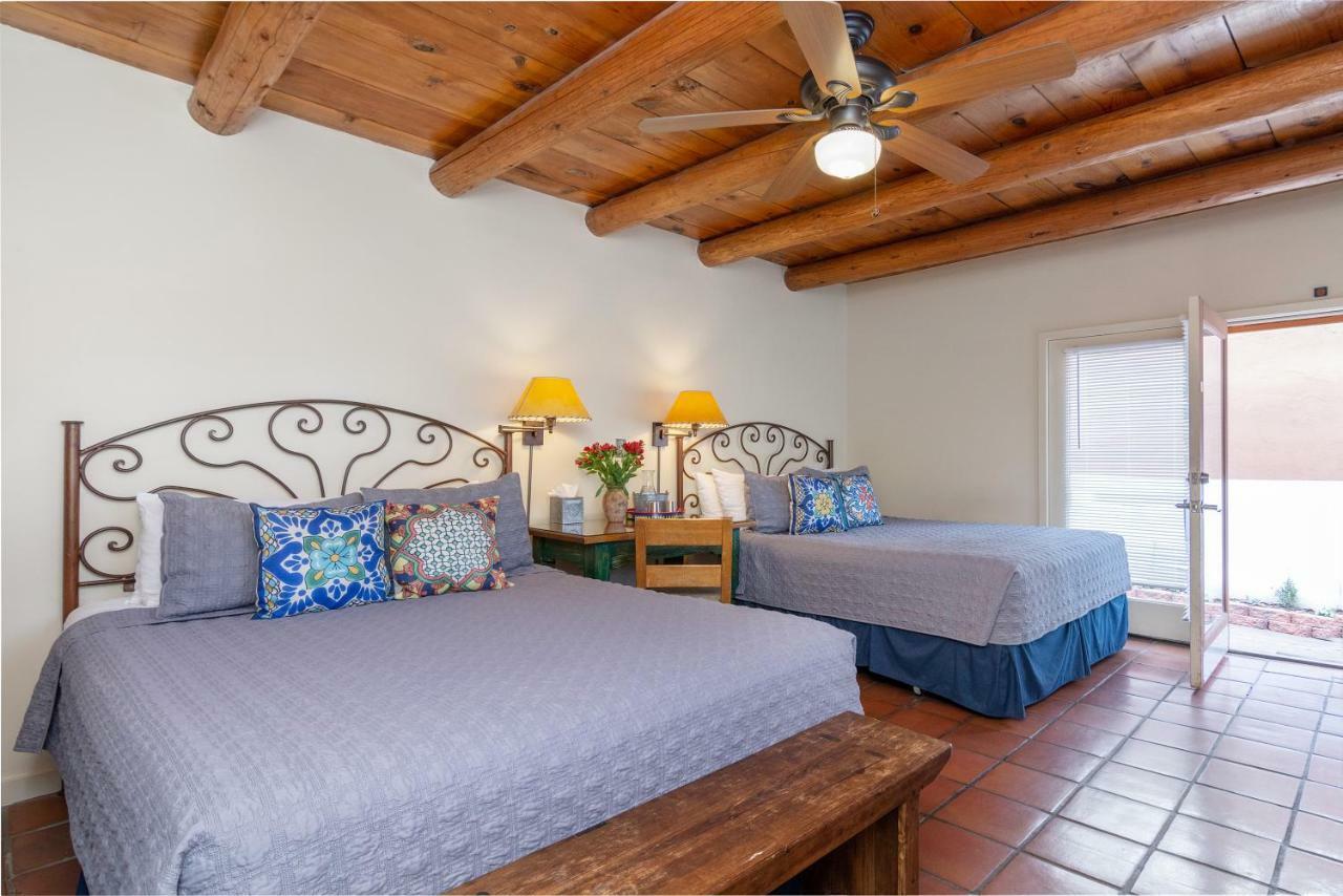 Queen Room Two Queen Beds Patio Pet-Friendly,806869968:JPEG