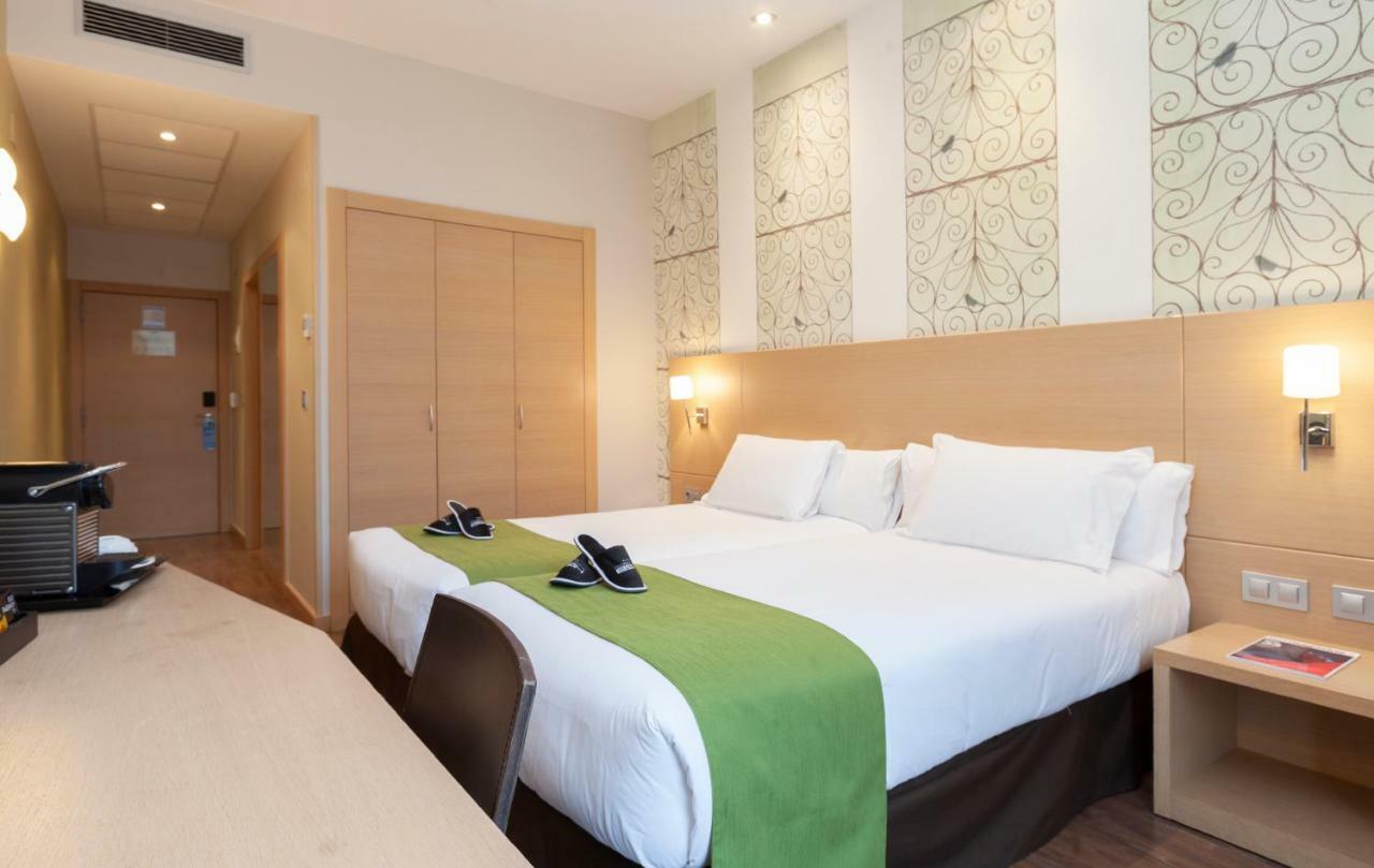Double Room,807070956:JPEG