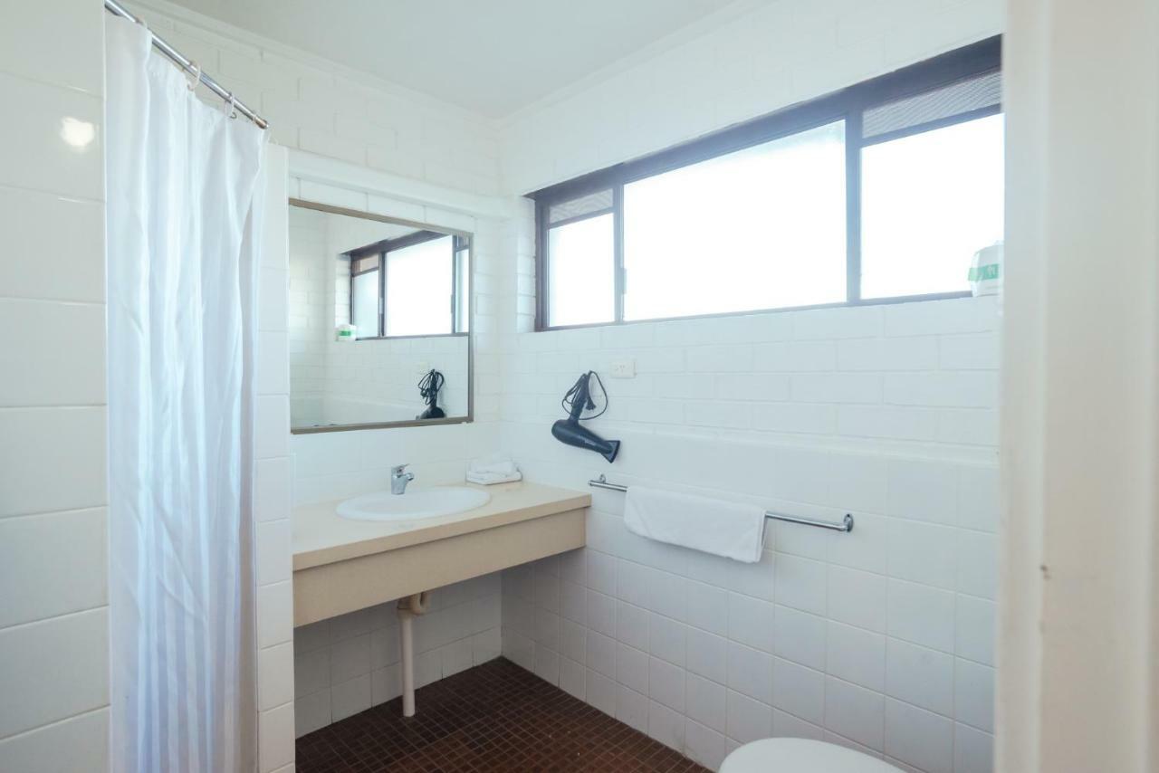 Executive Queen Room Not Pet Friendly