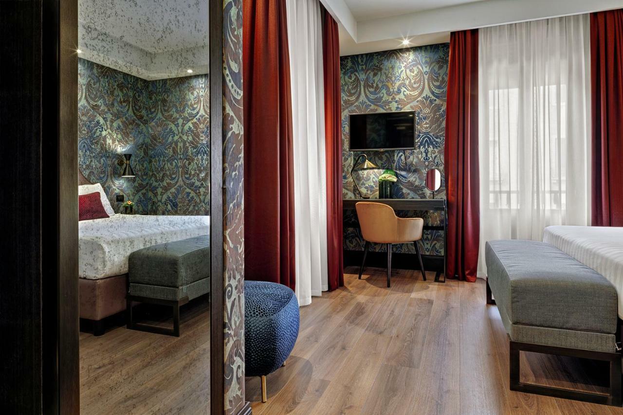 Superior Double Room Canal View