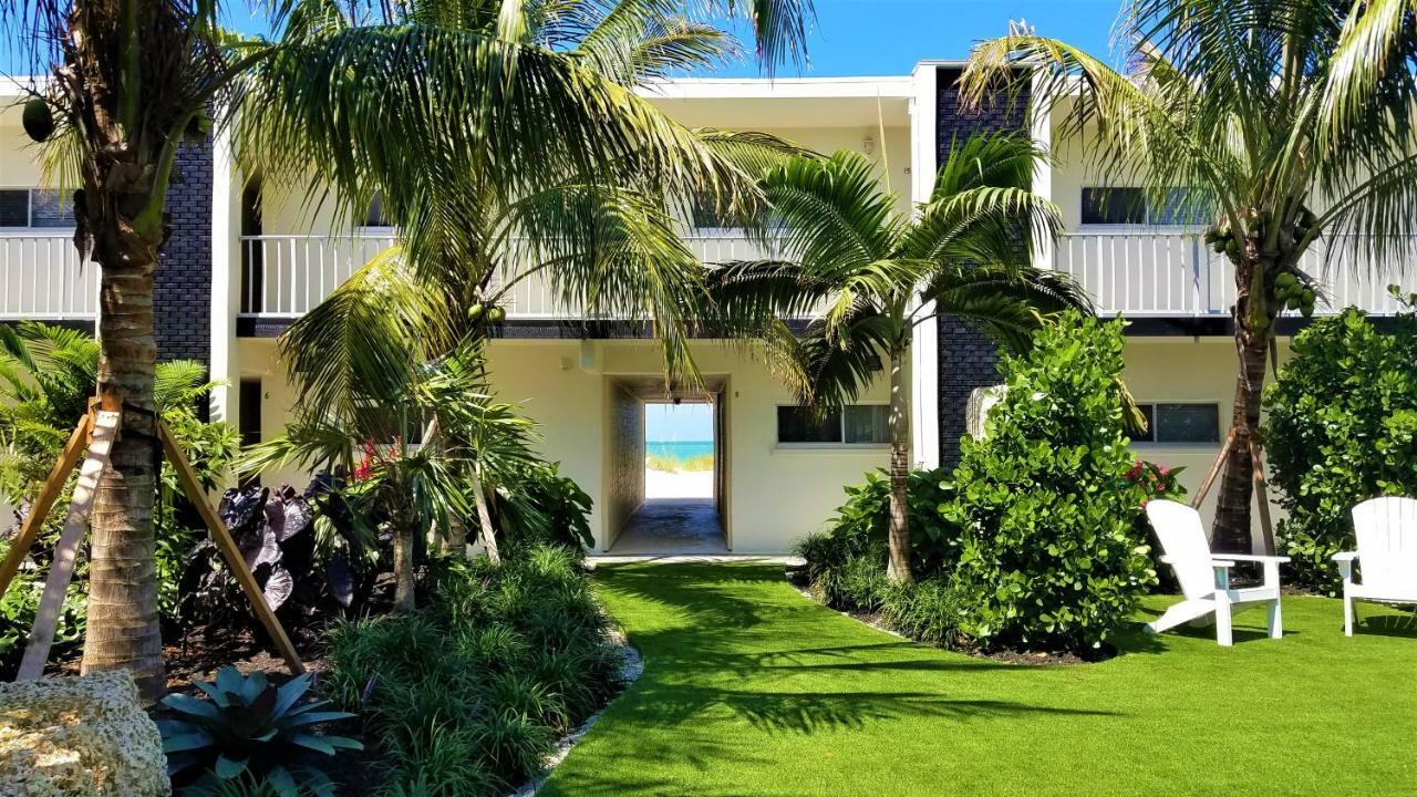 Beachfront 2 Bedroom Suite,947984920:JPEG