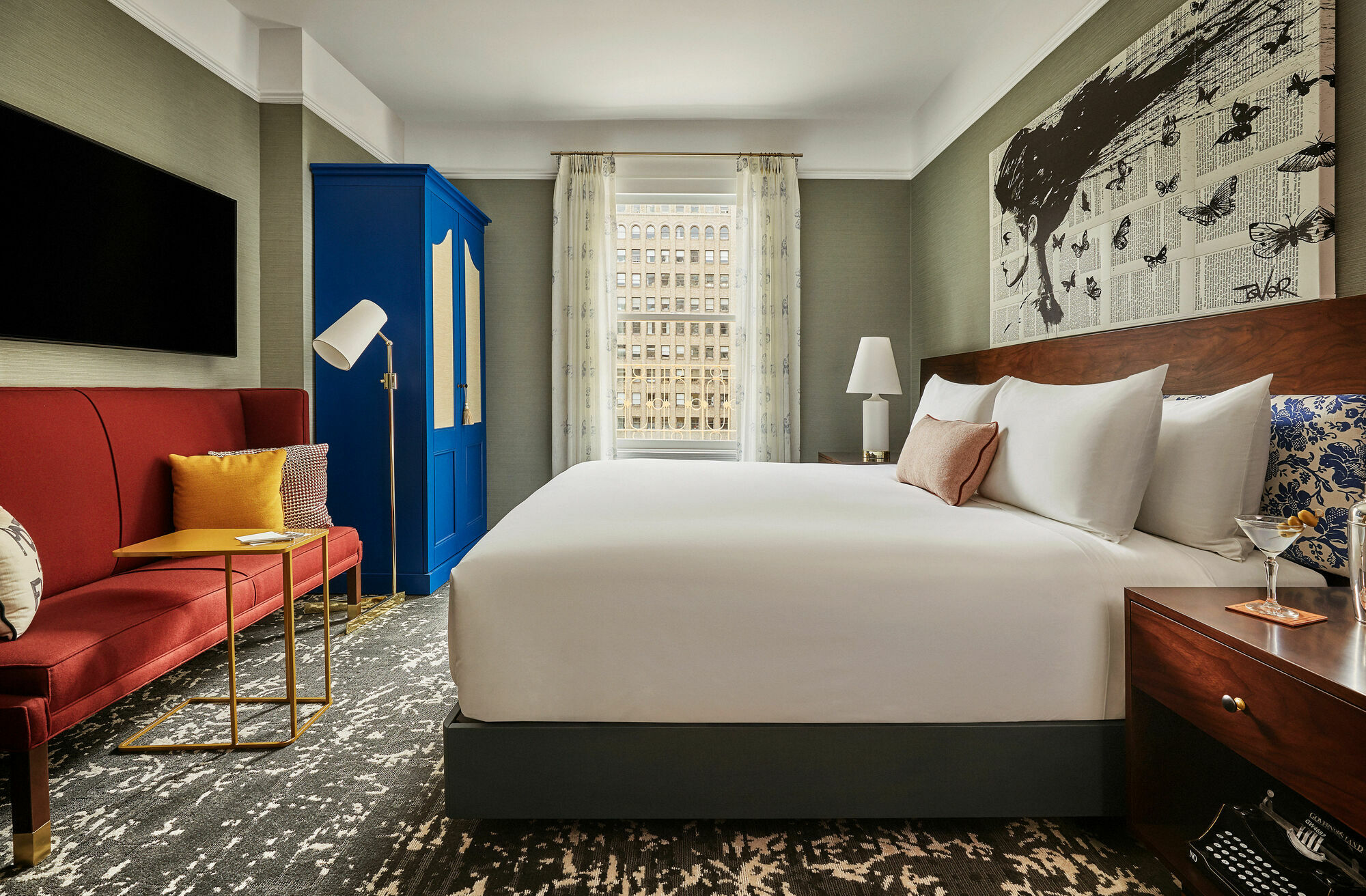 Deluxe Queen Room