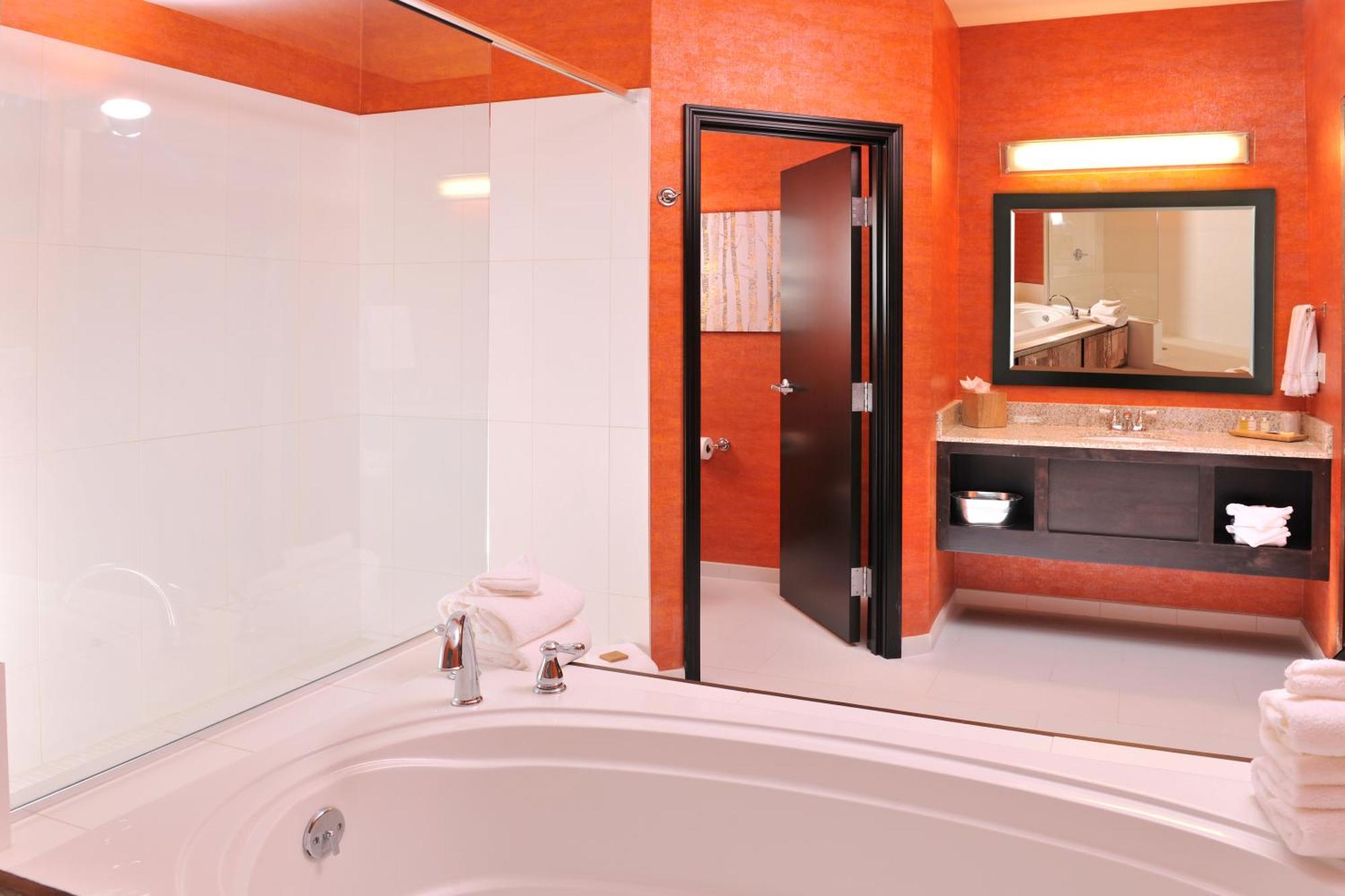 Superior King Suite