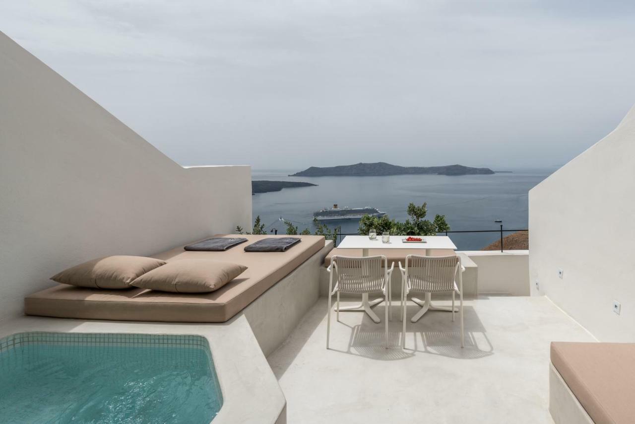 Suite with Hot Tub