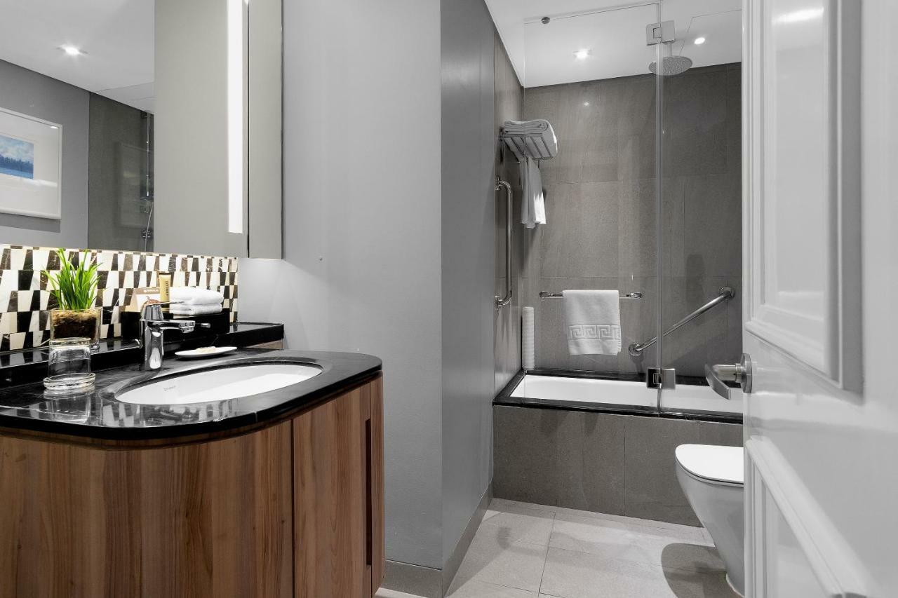One-Bedroom Executive Suite