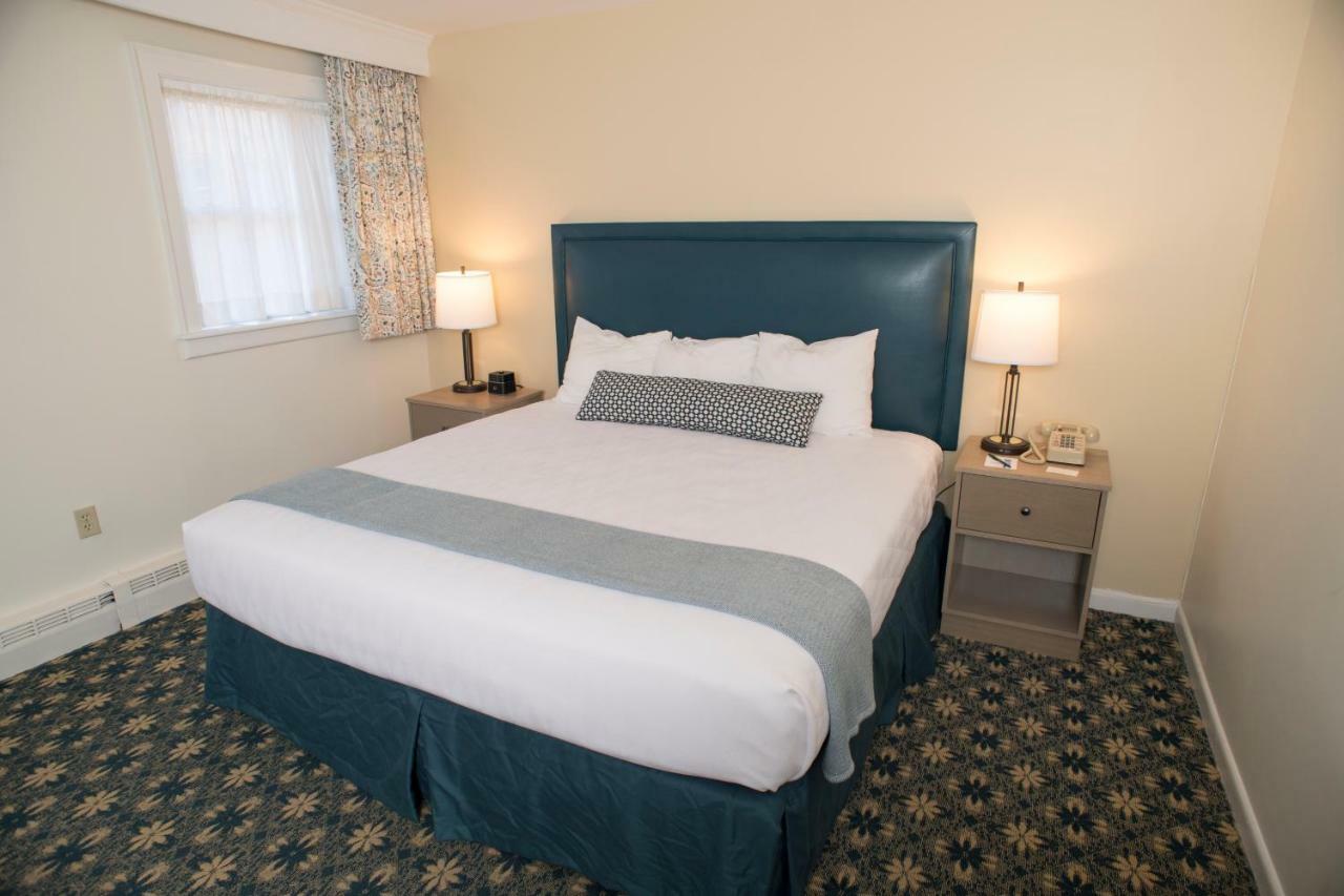 Standard Annex with One King Bed Pet Friendly