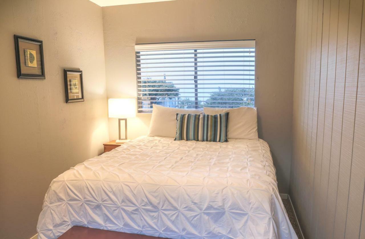 Deluxe Queen Suite