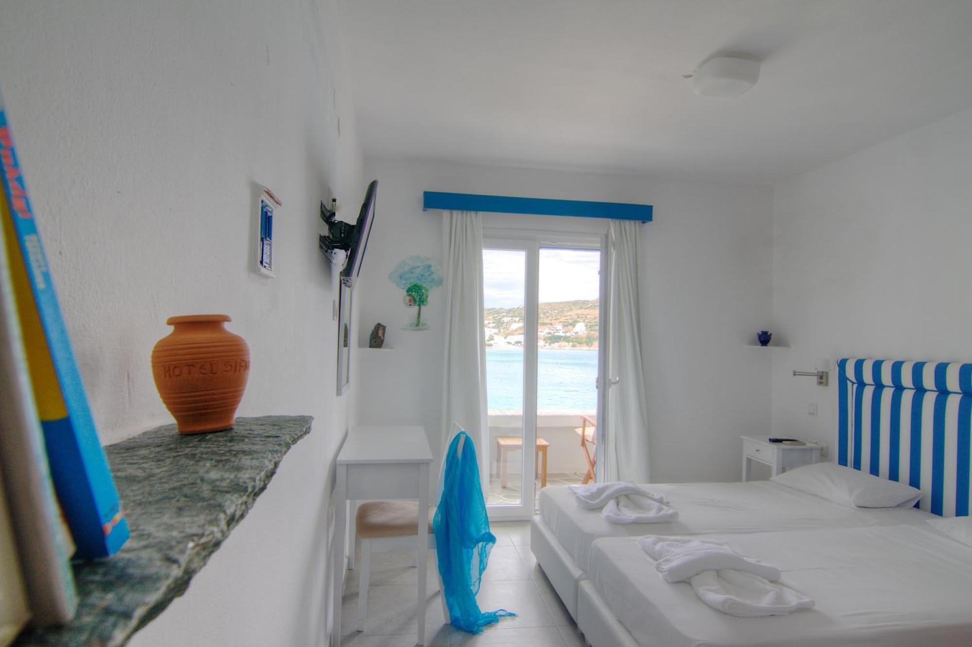 Double or Twin Room Sea View