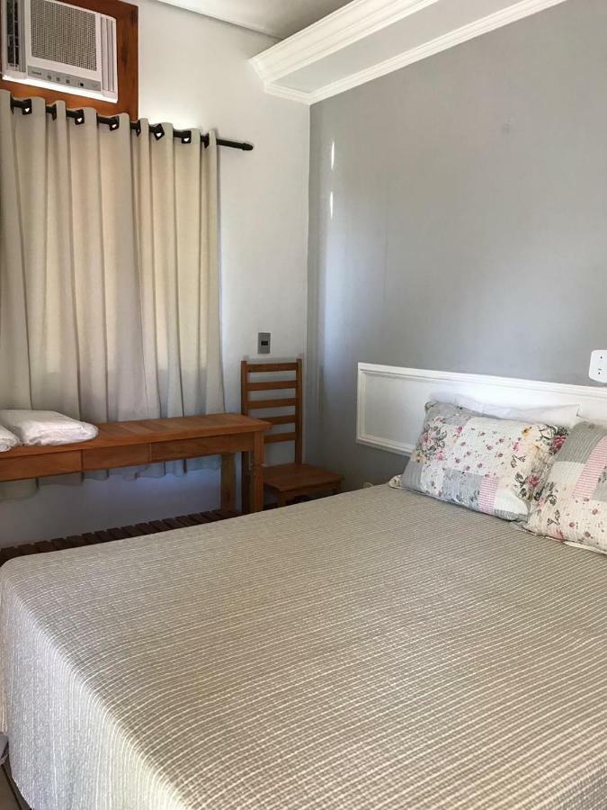 Quarto Grande com Cama de Casal ou 2 de Solteiro