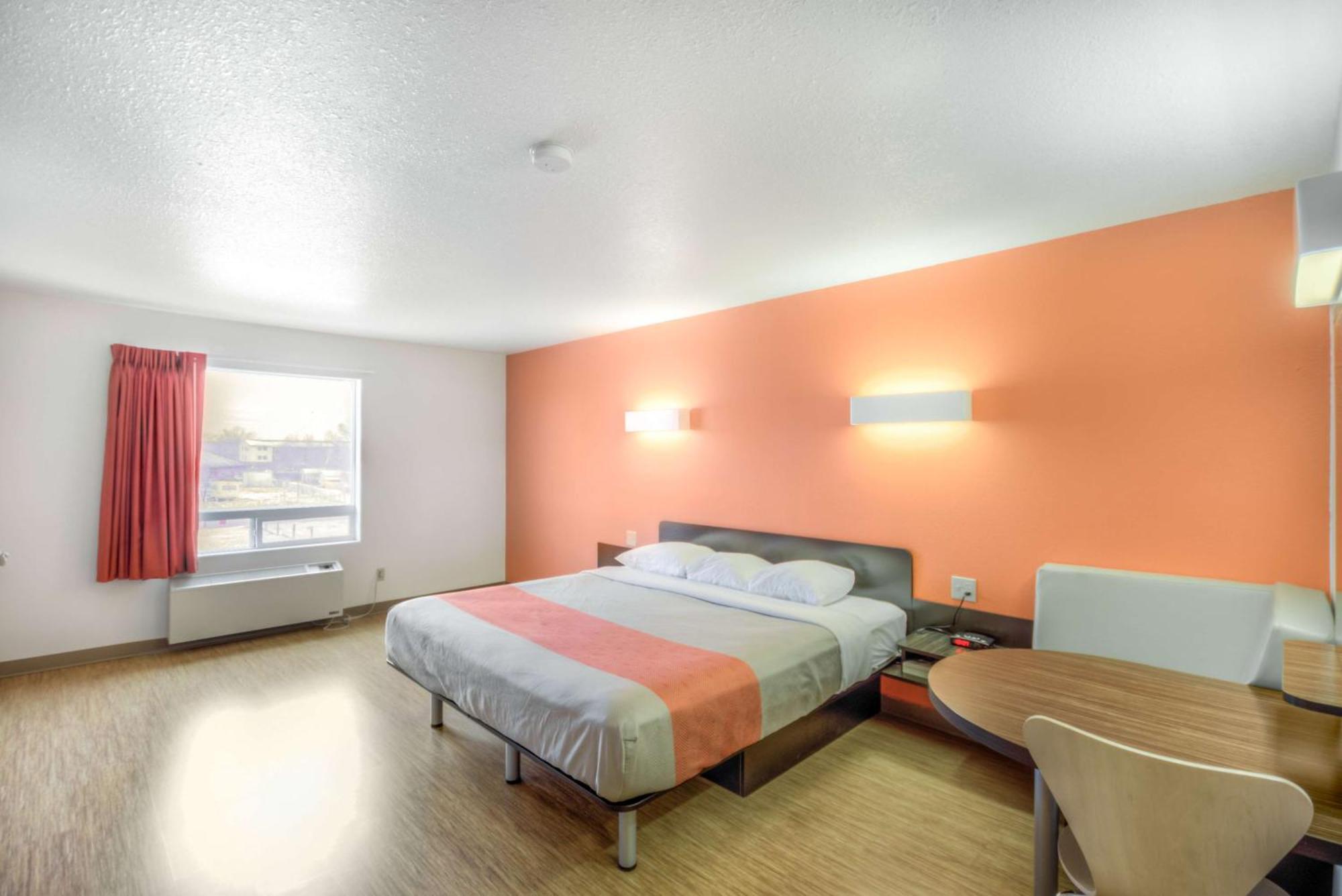 King Room Non-Smoking