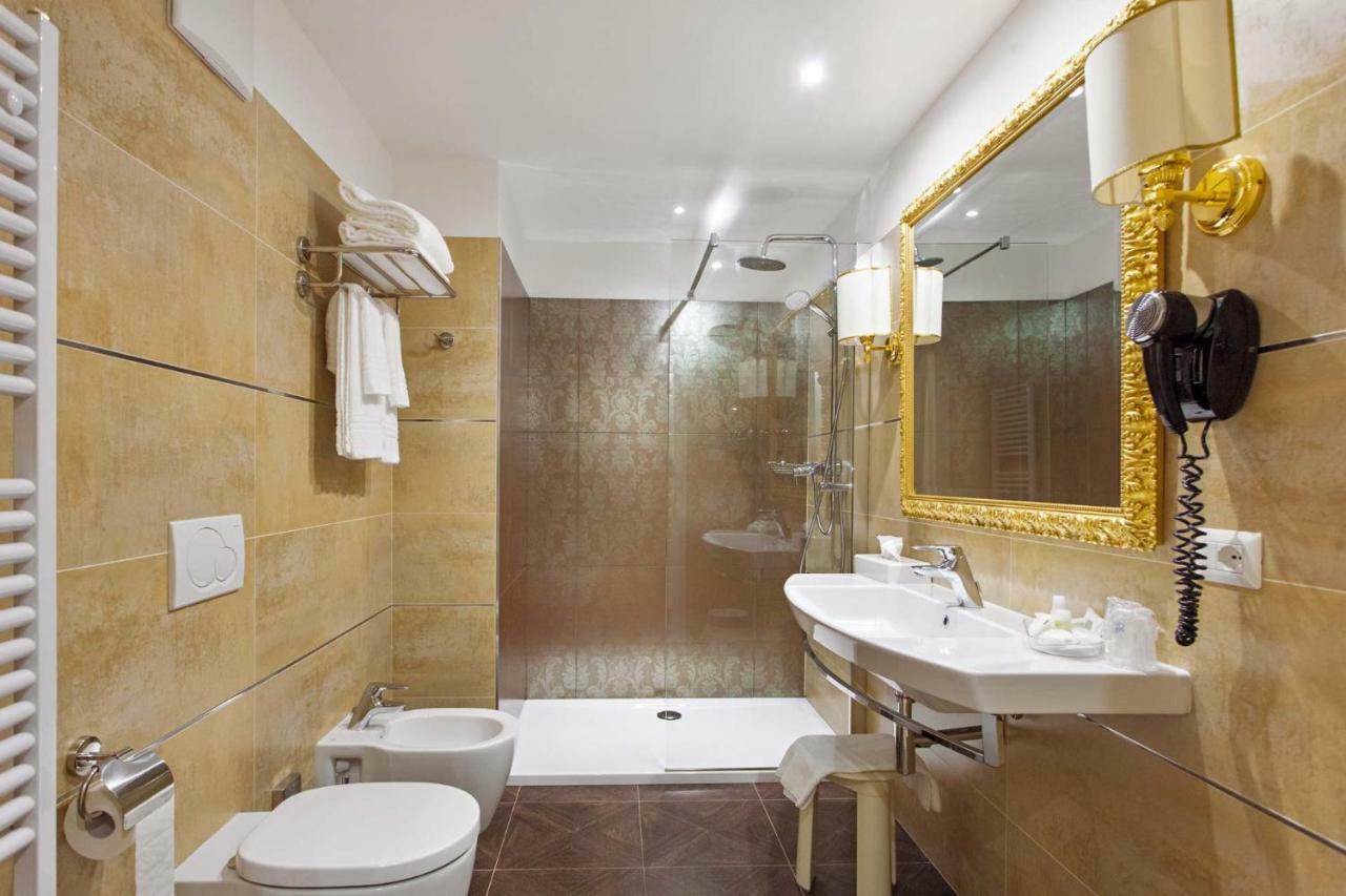Junior Suite,829928423:JPEG