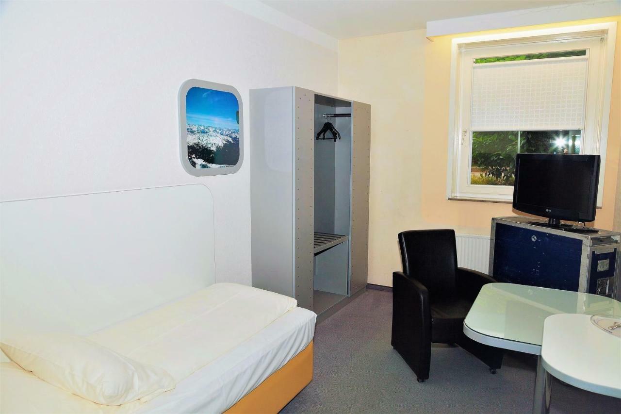 Single Room