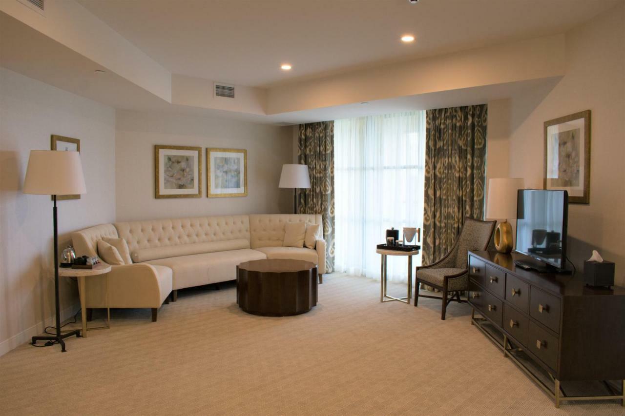 Lakeview King Suite Balcony Yoga & Wellness Activities