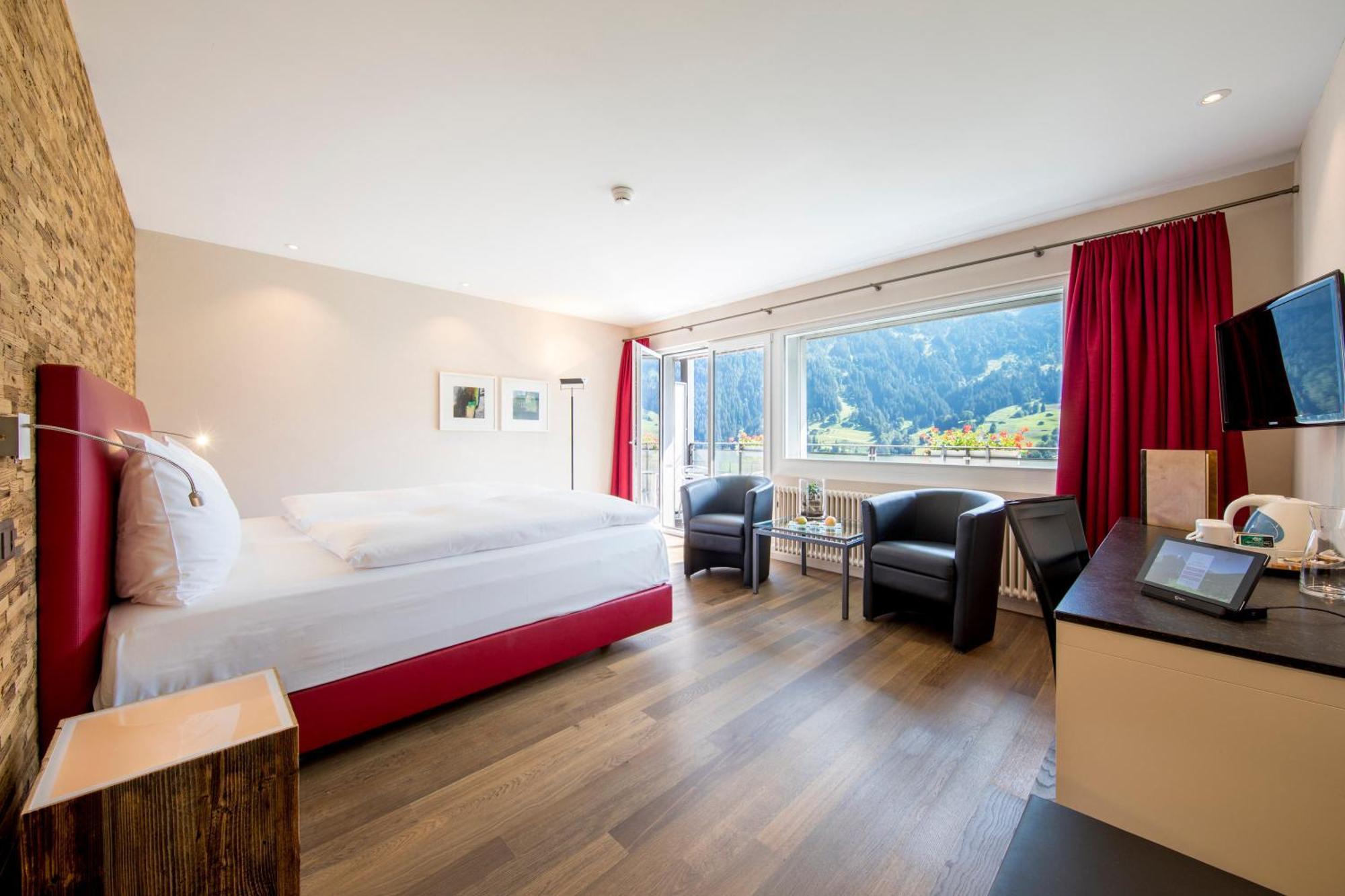 Quarto Clássico com Cama de Casal ou 2 de Solteiro, Ar-condicionado e Vista da Montanha Eiger