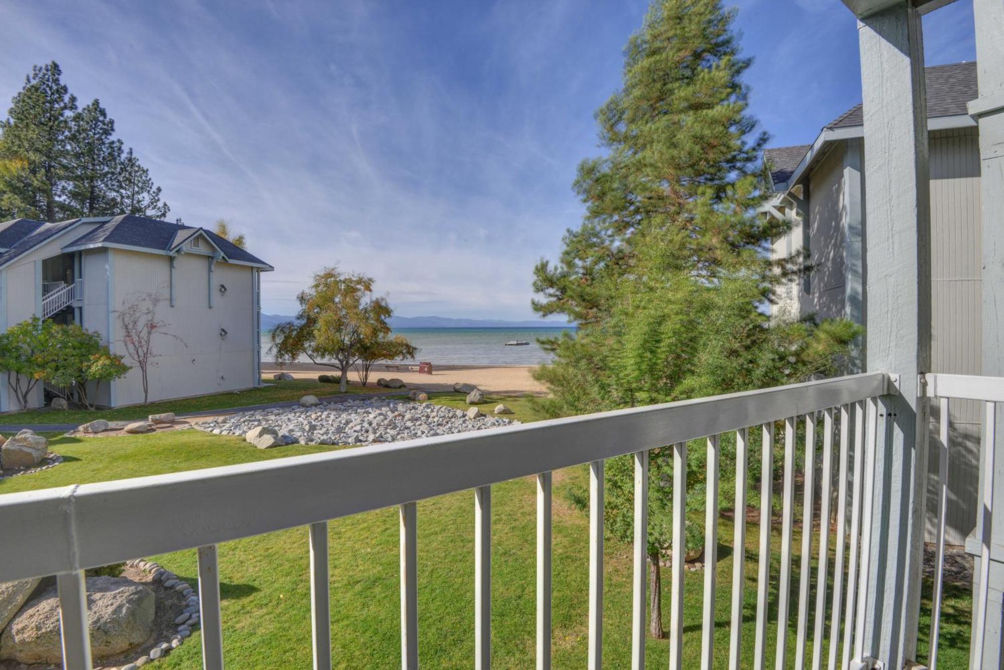 Double Room with Partial Lake View