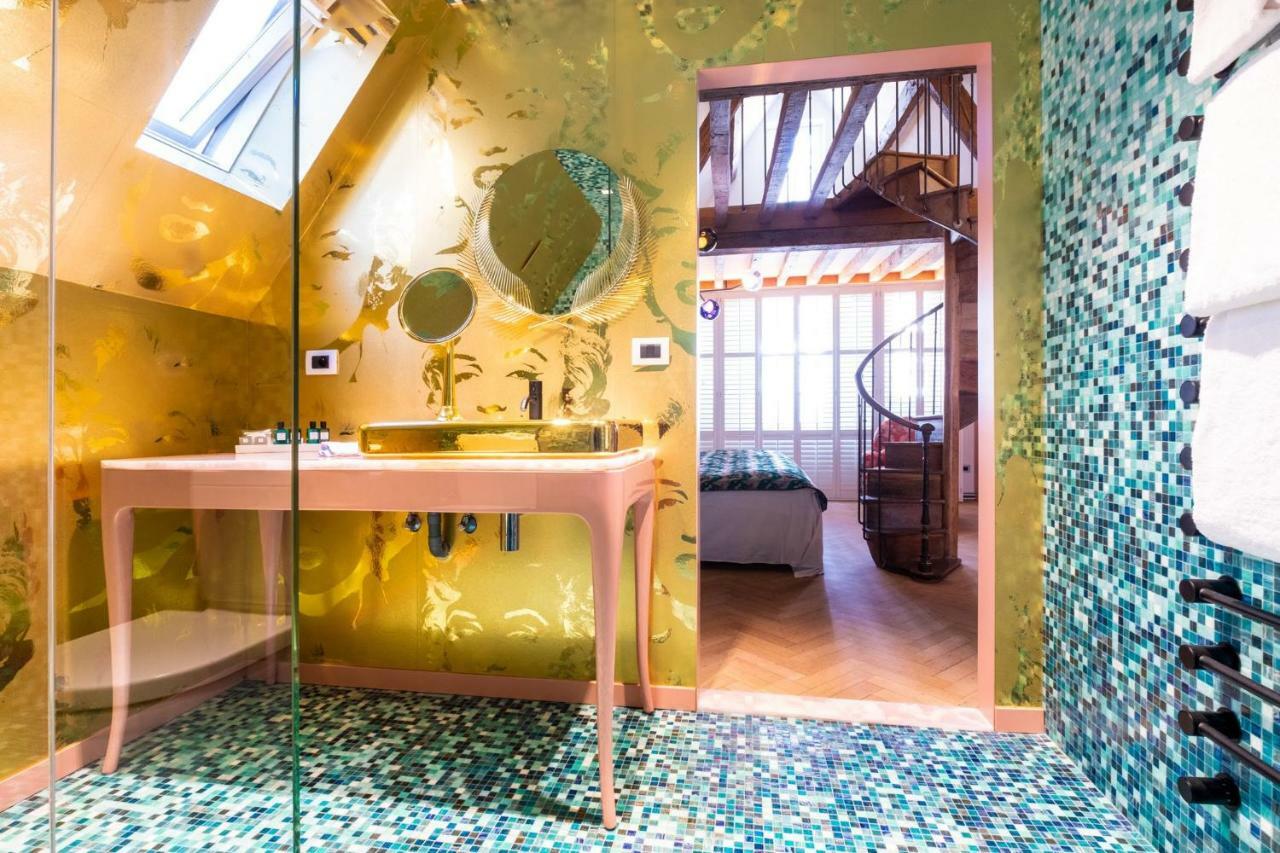 Deluxe King Room,835379600:JPEG