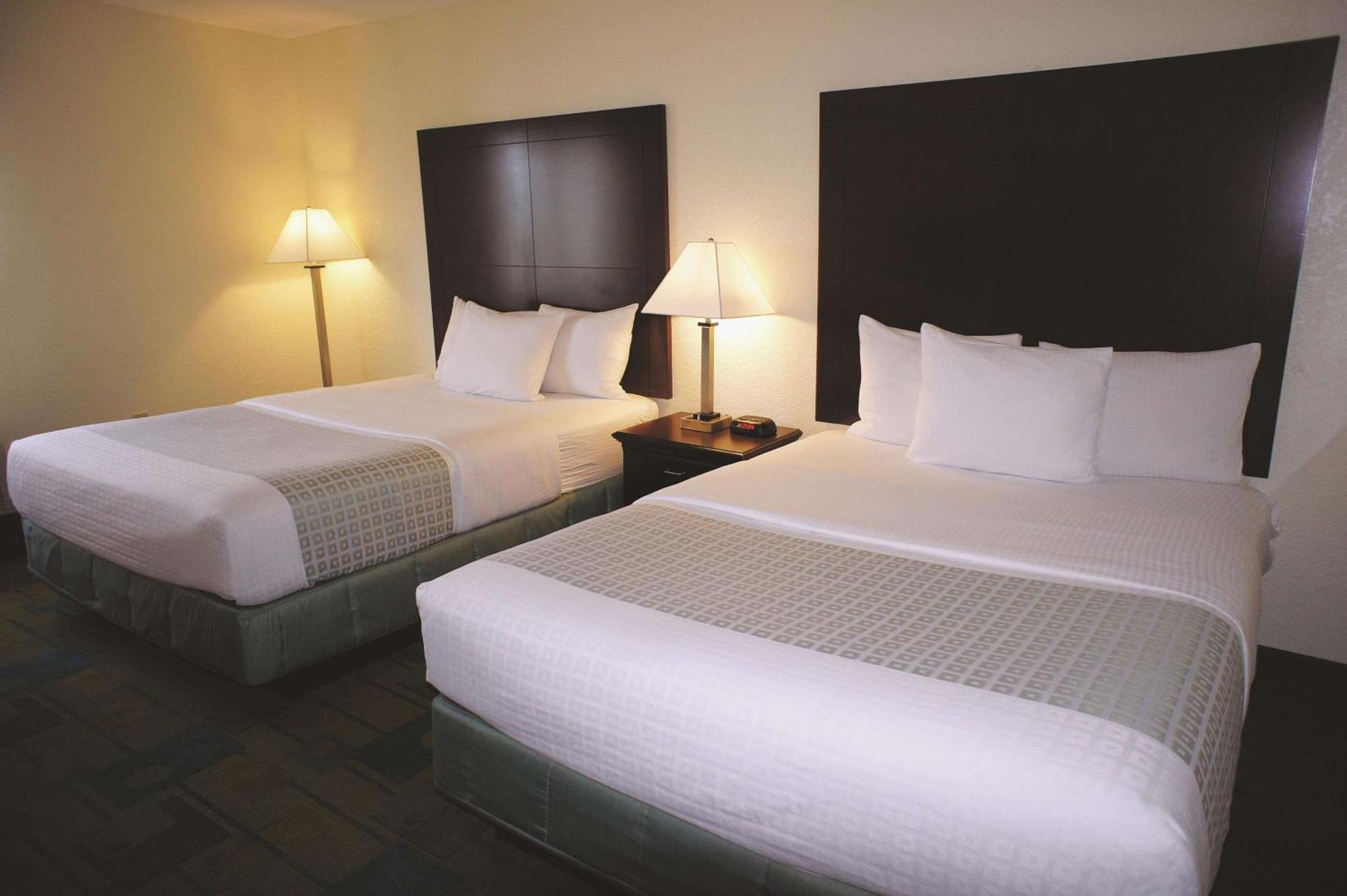 Standard Queen Room with Two Queen Beds