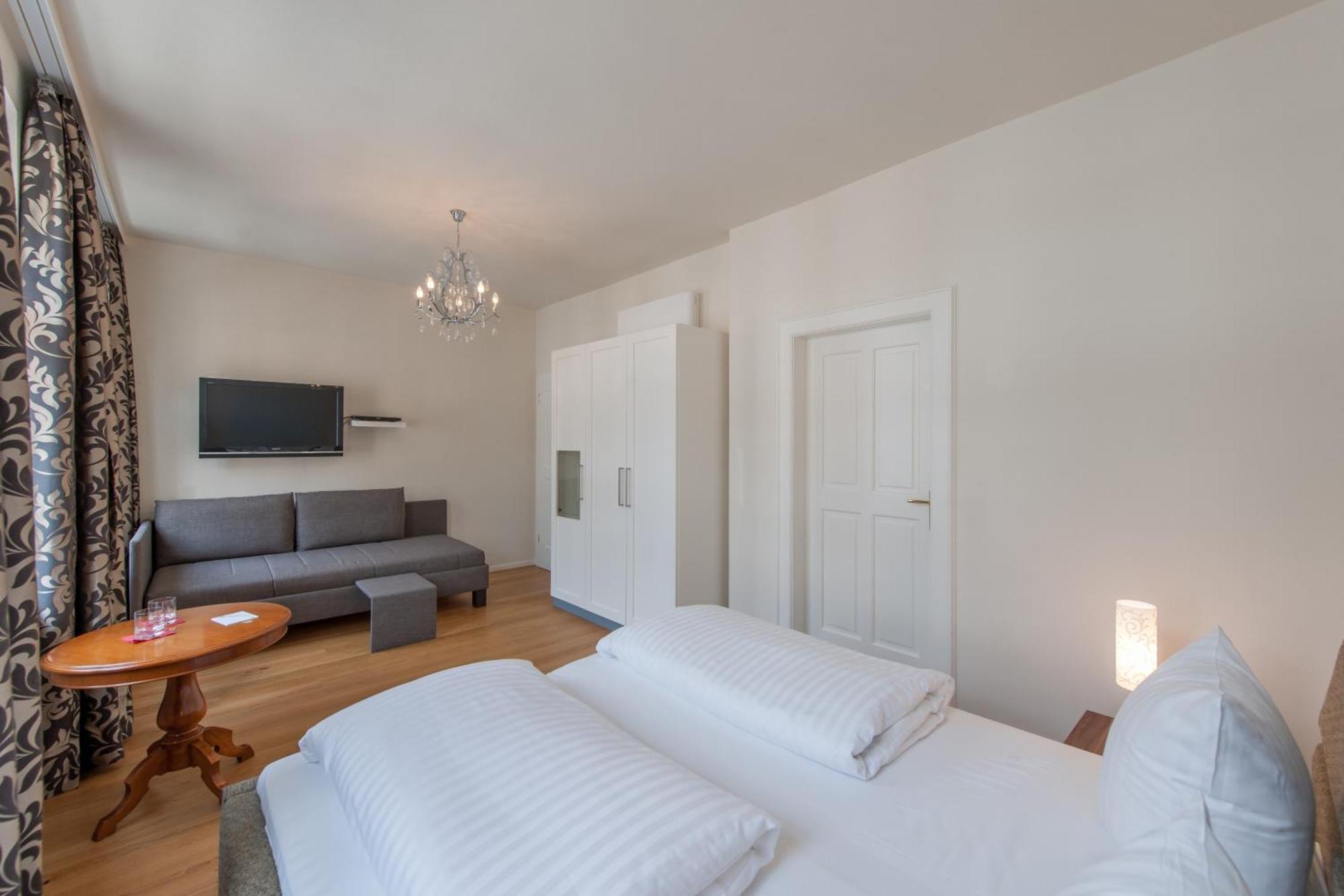 Double Room Residence Annex