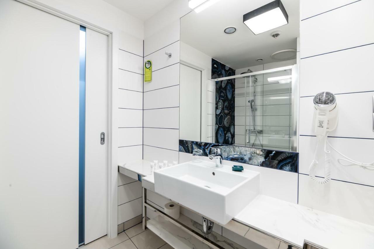 Deluxe Double or Twin Room,845633507:JPEG