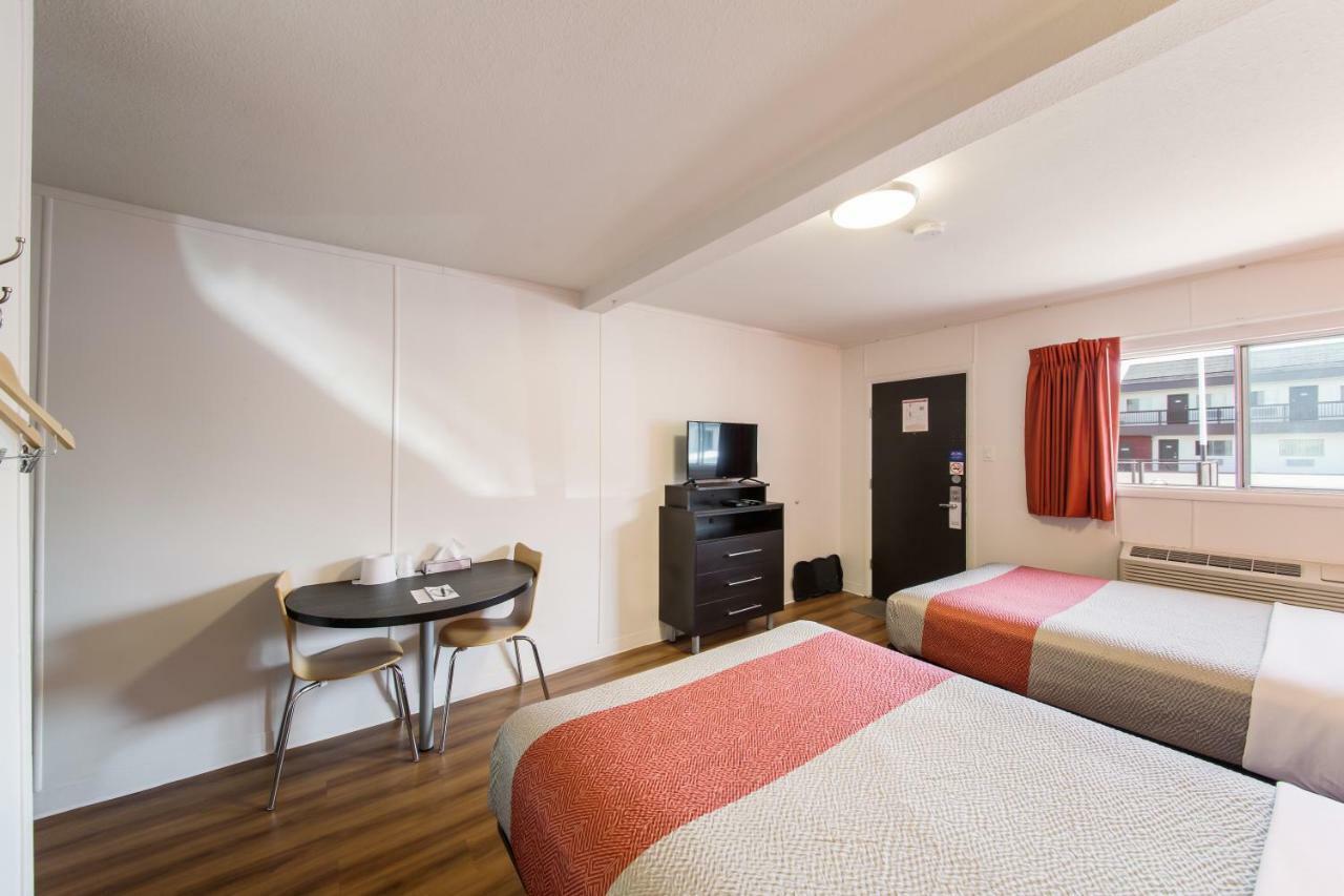 Quadruple Room Non-Smoking