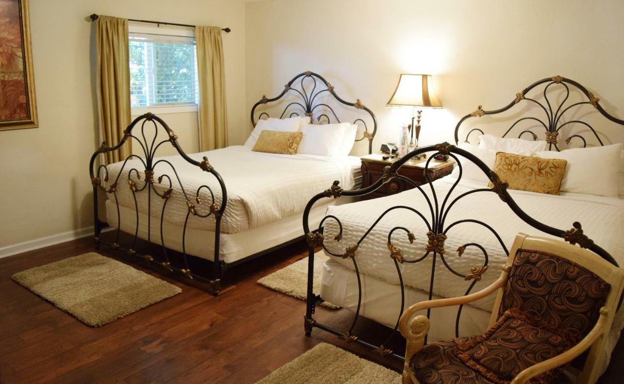 Queen Studio Suite Two Queen Beds,1248821968:JPEG