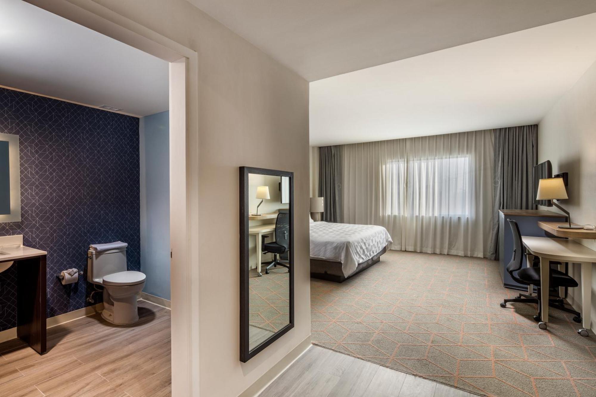 Standard King Room