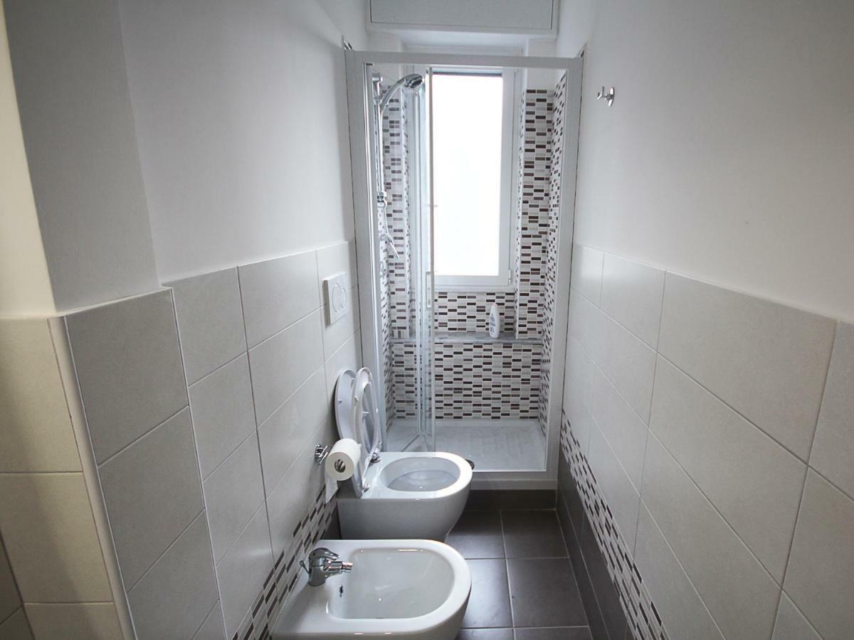 Single Room Private Bathroom