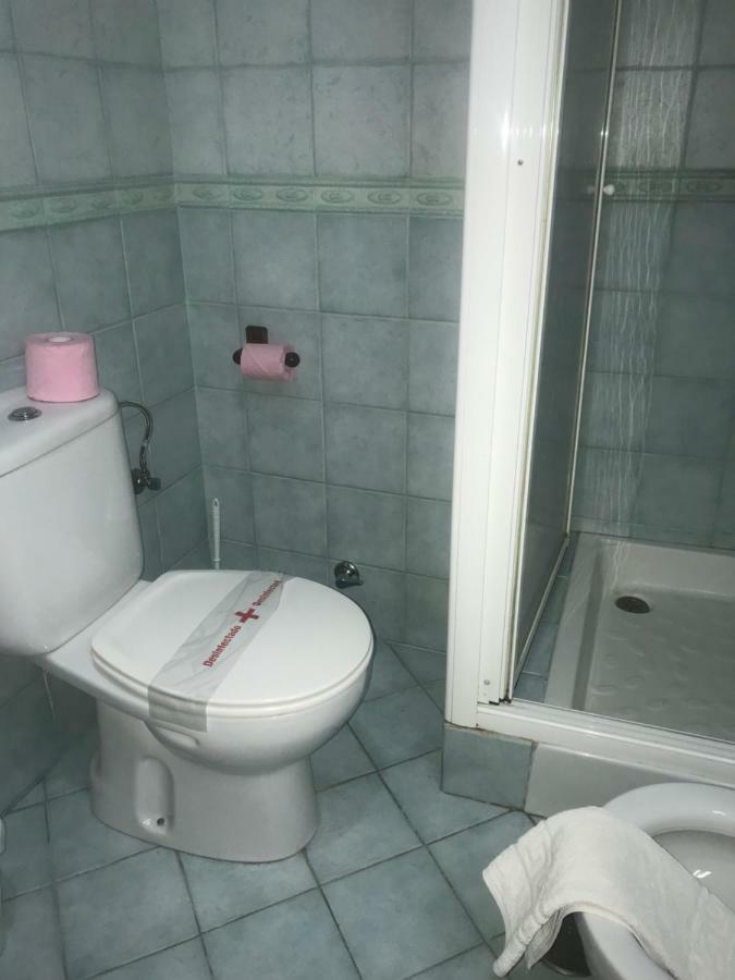 Twin Room Private Bathroom