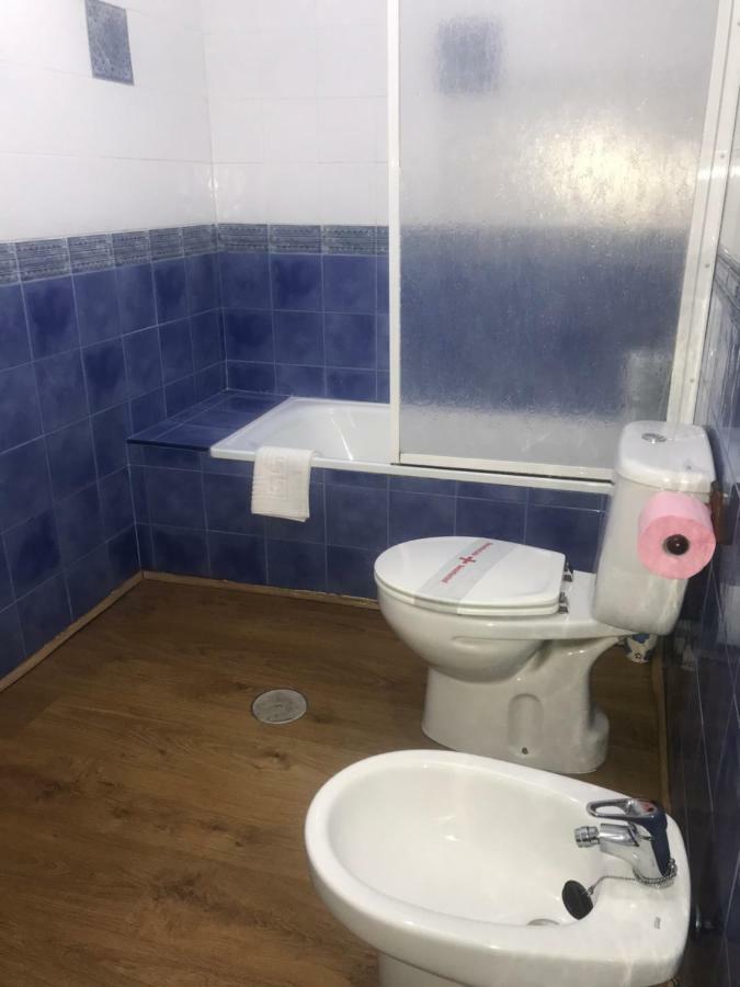 Triple Room Bathroom