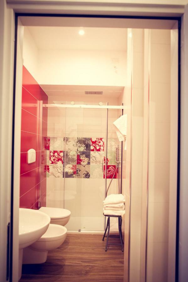 Single Room,1216379323:JPEG