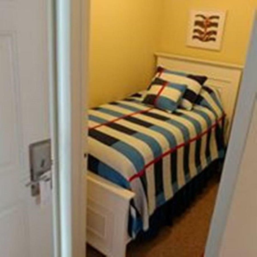 Standard Room Pet Friendly,410872236:JPEG
