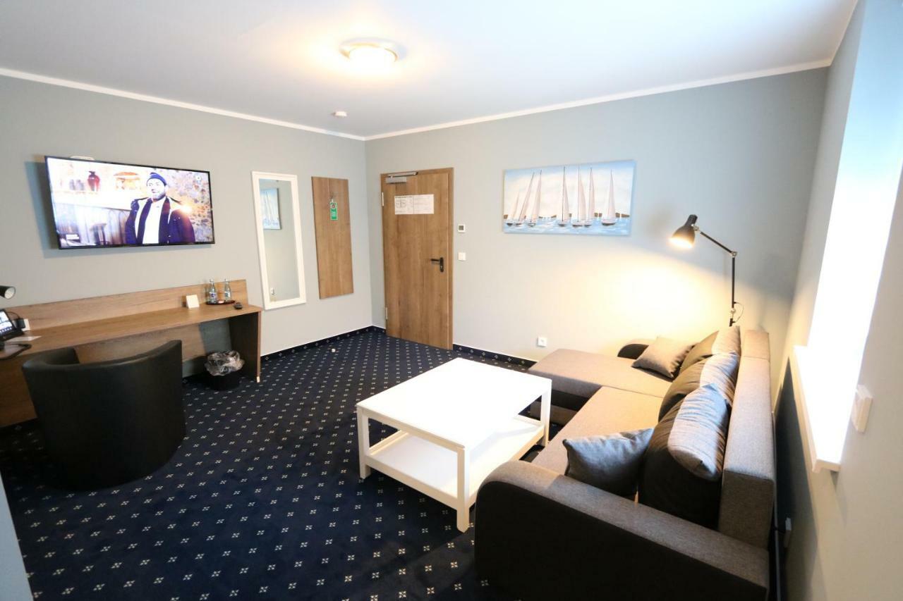 One-Bedroom Apartment - Business