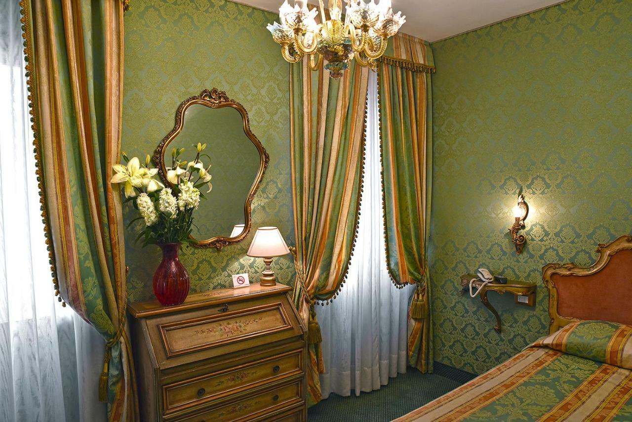 Single Room,1209340840:JPEG