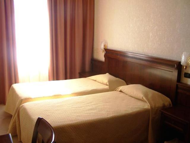 Standard Doppel- oder Zweibettzimmer