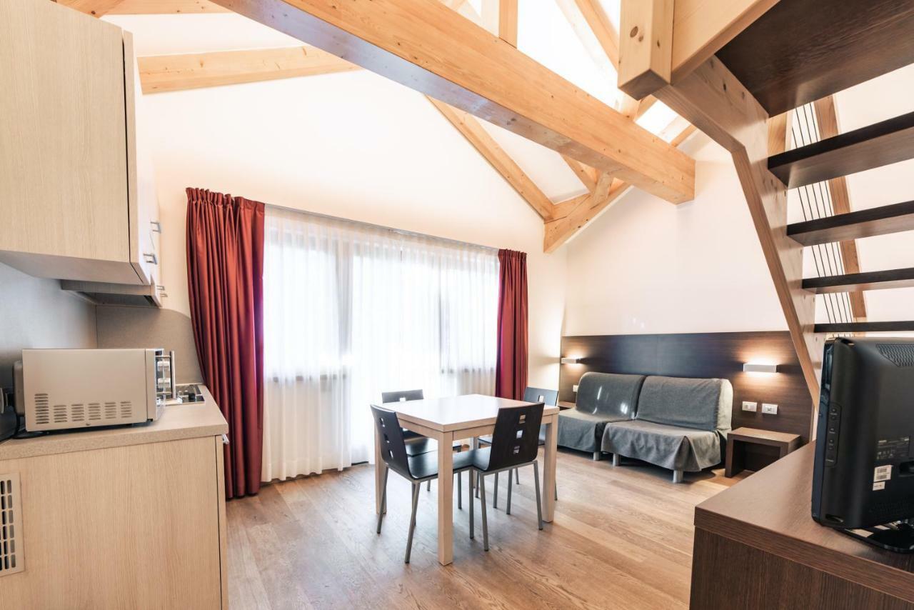 Familiensuite mit Balkon