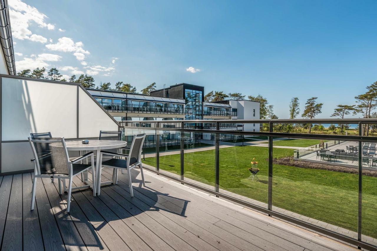 Deluxe Apartment Courtyard Views