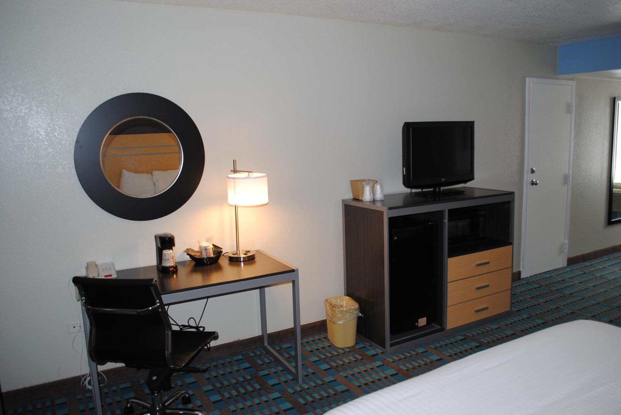 Superior King Suite Non-Smoking