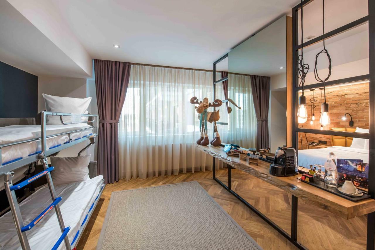 Junior Suite Wellness access