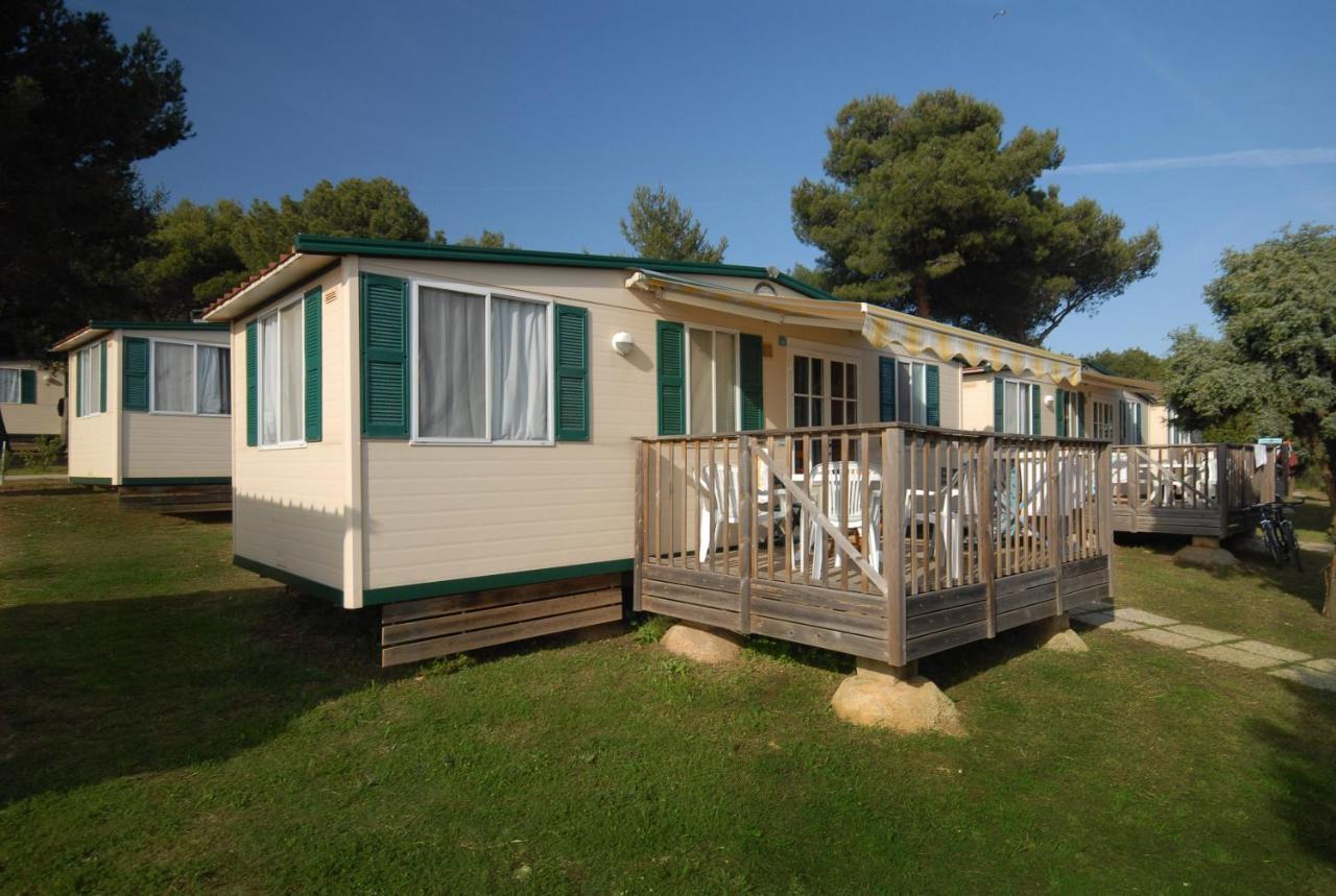 Two-Bedroom Mobile Home Seaside