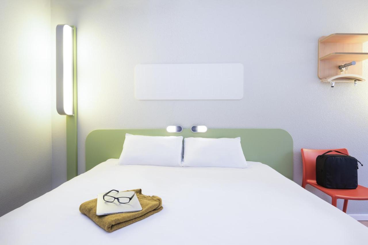 Standard Double Room City Side