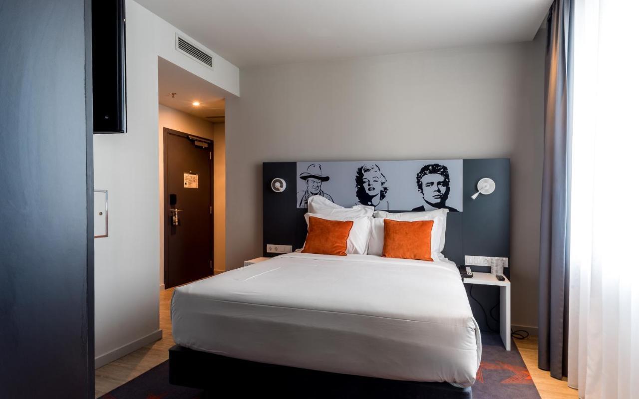 Double Room Airport View