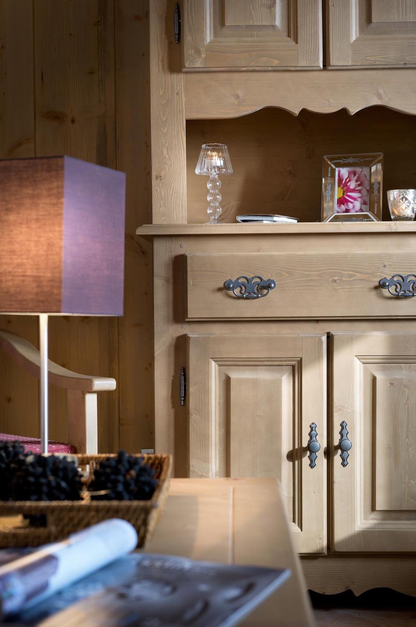 One-Bedroom Apartment Spa Access