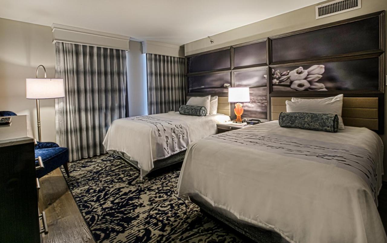 Standard Double Room with Two Double Beds