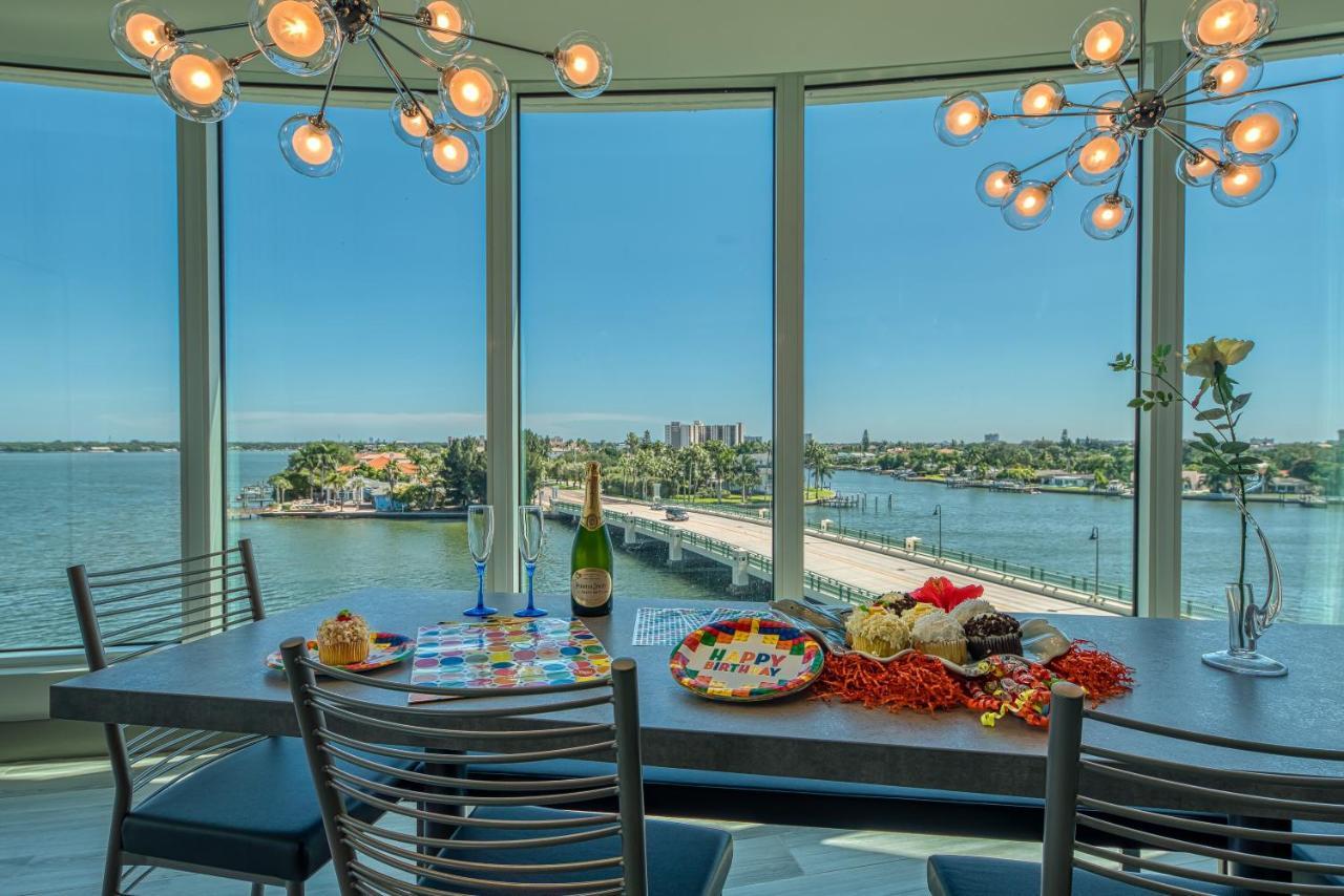 Three-Bedroom Suite Balcony Full Water View